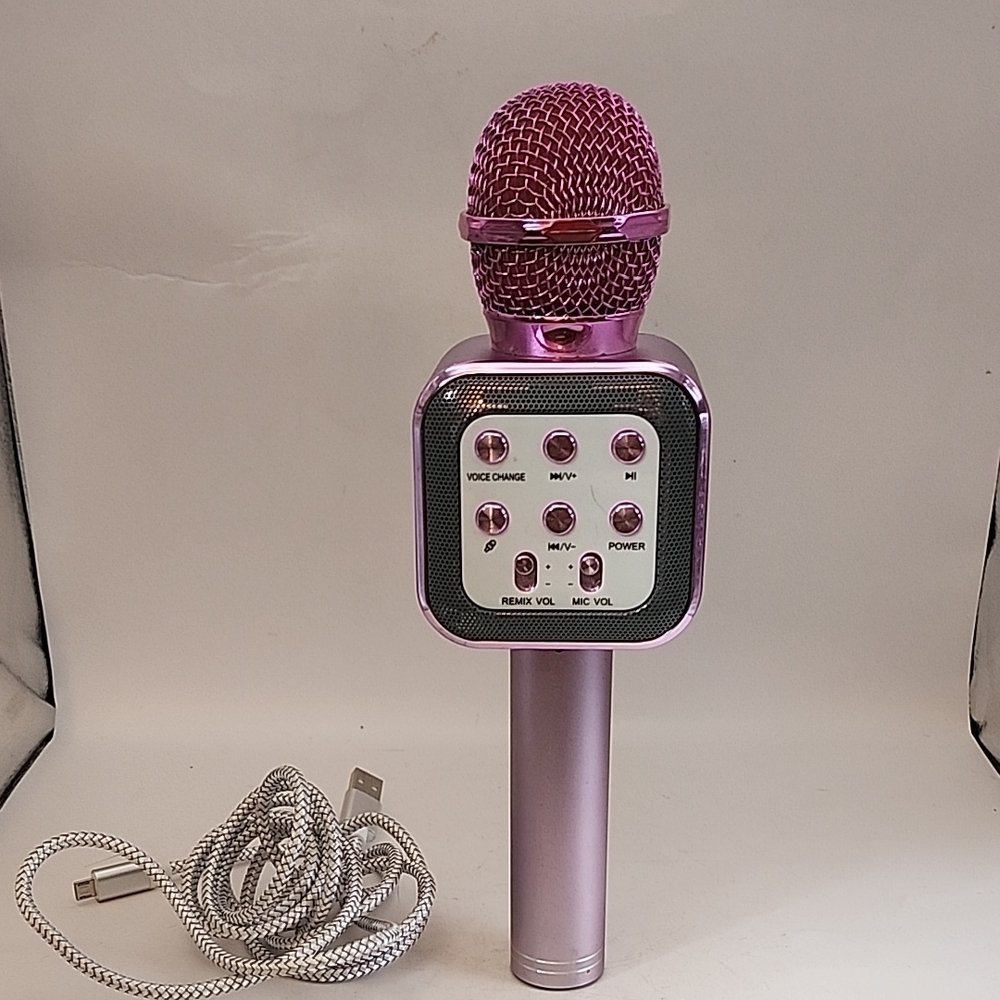 Wireless Handheld Microphone